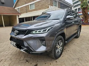 Toyota Fortuner 2016 Gray