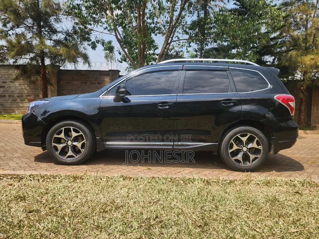 Subaru Forester 2015 Black