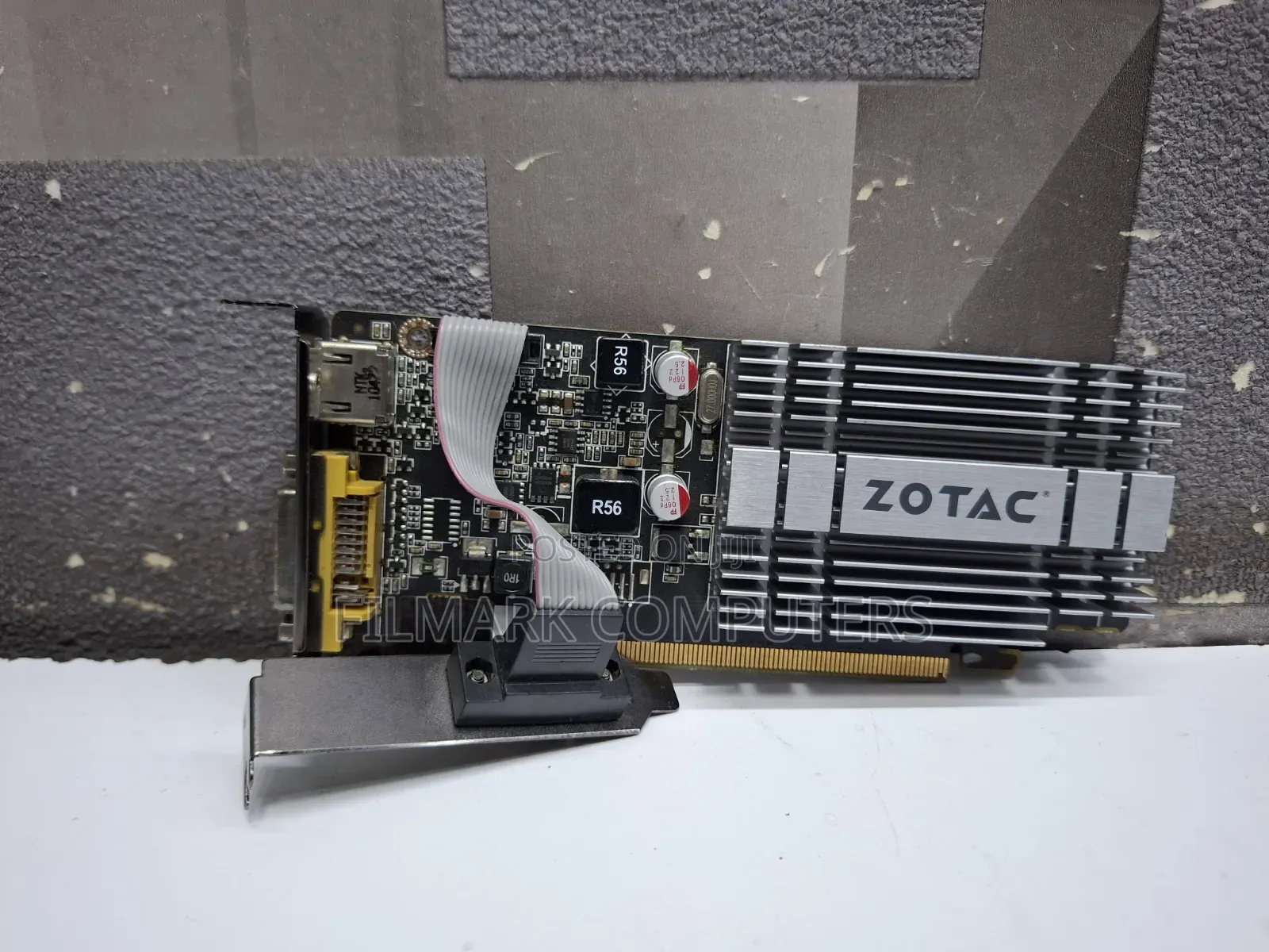 Zotac 210 512mb 64bit Ddr2 Zt-20301 Dvi Hdmi Vga Graphics Card.