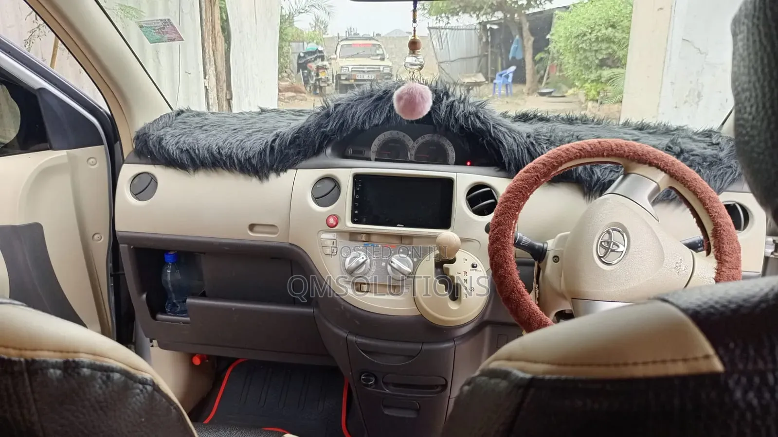 Toyota Sienta 2014 Silver