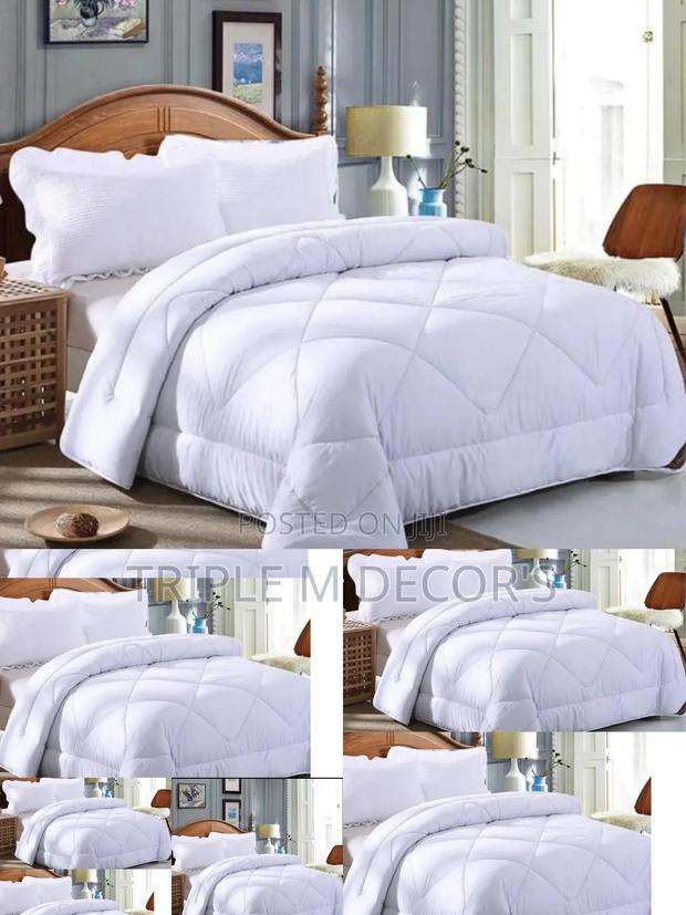 Comfortable White Striped Duvet Set