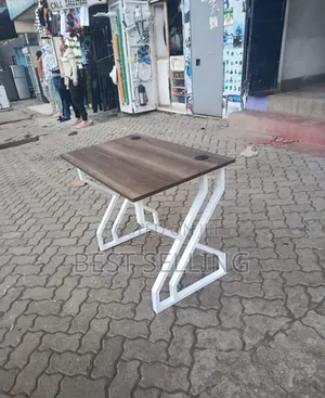 Modern Office Table