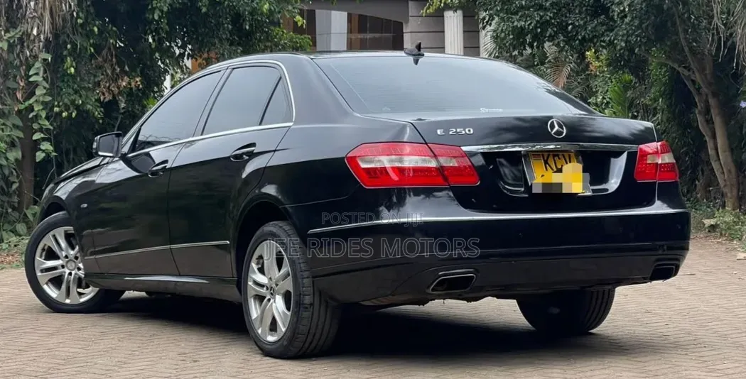 Mercedes-Benz E250 2012 Matt Black