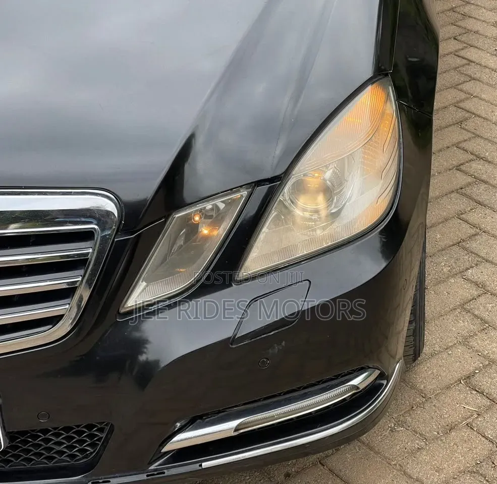 Mercedes-Benz E250 2012 Matt Black