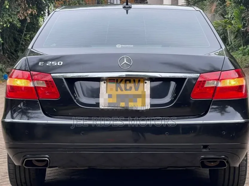 Mercedes-Benz E250 2012 Matt Black