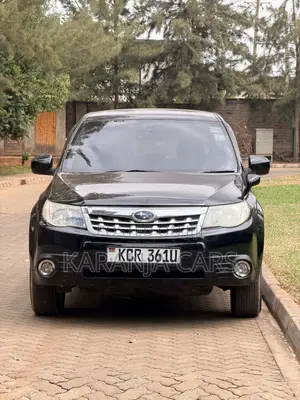 Subaru Forester 2012 Black