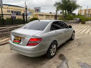 Mercedes-Benz C200 2009 Silver
