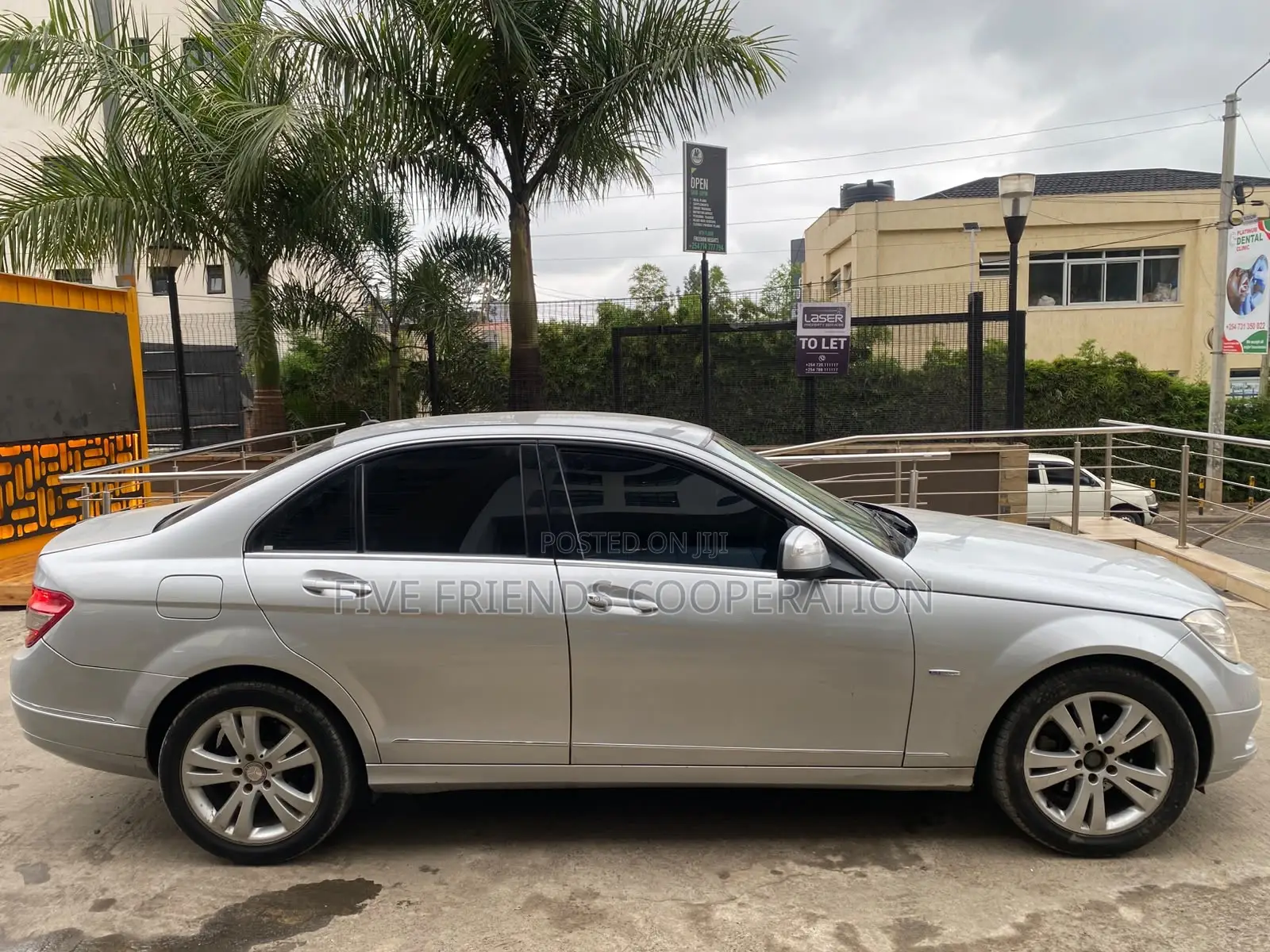 Mercedes-Benz C200 2009 Silver