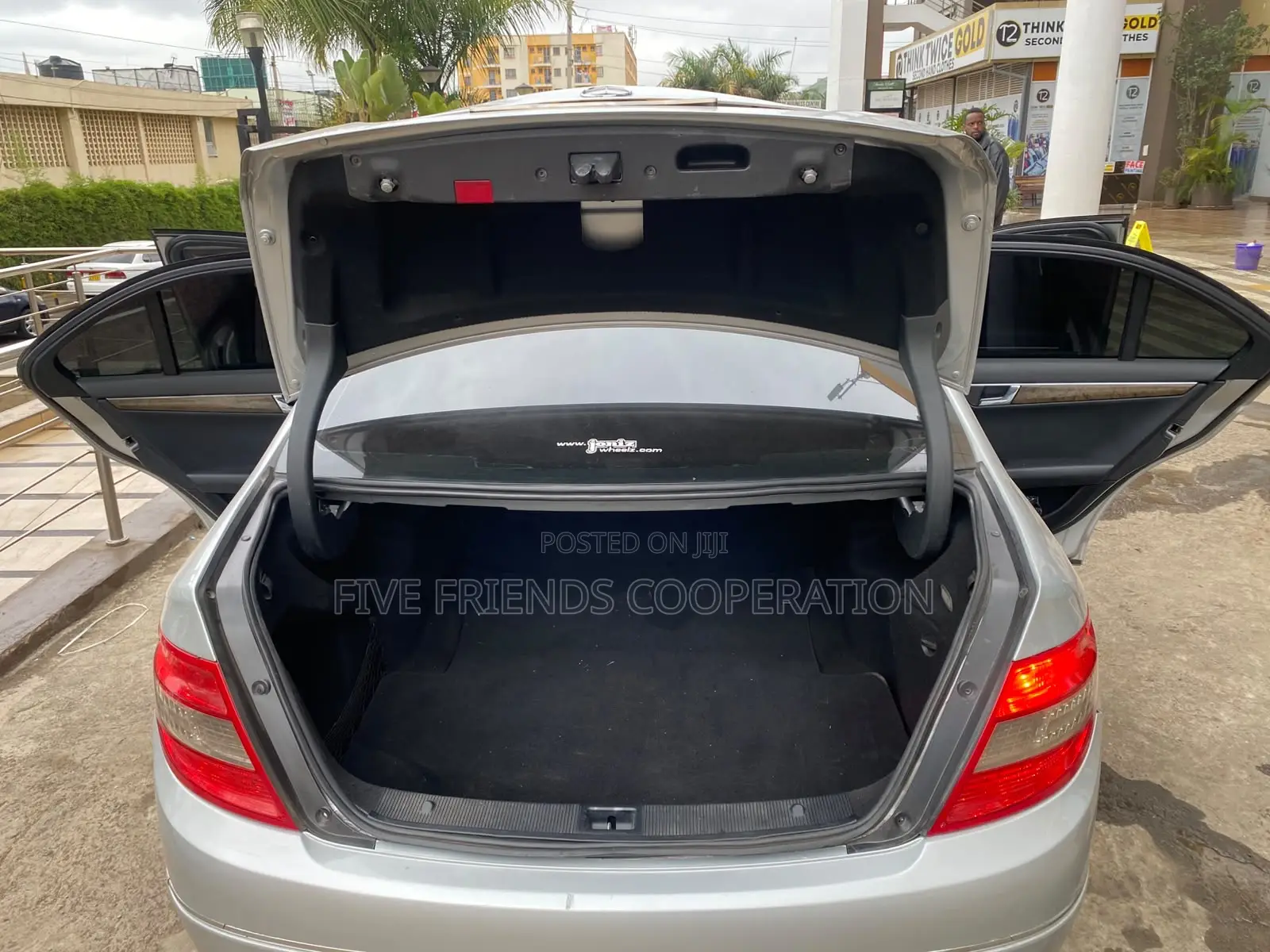 Mercedes-Benz C200 2009 Silver