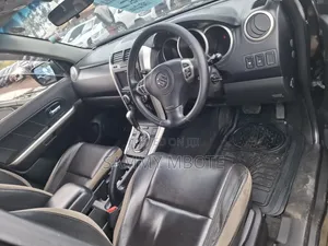 Suzuki Escudo 2015 Black