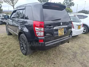 Suzuki Escudo 2015 Black