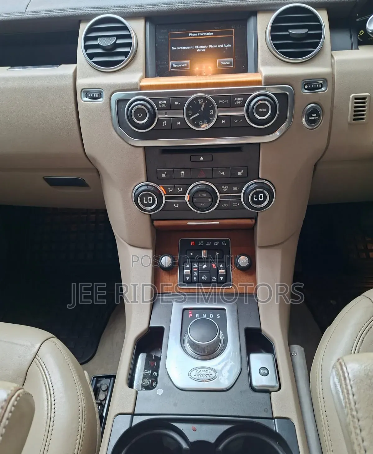 Land Rover Discovery 2015 Brown