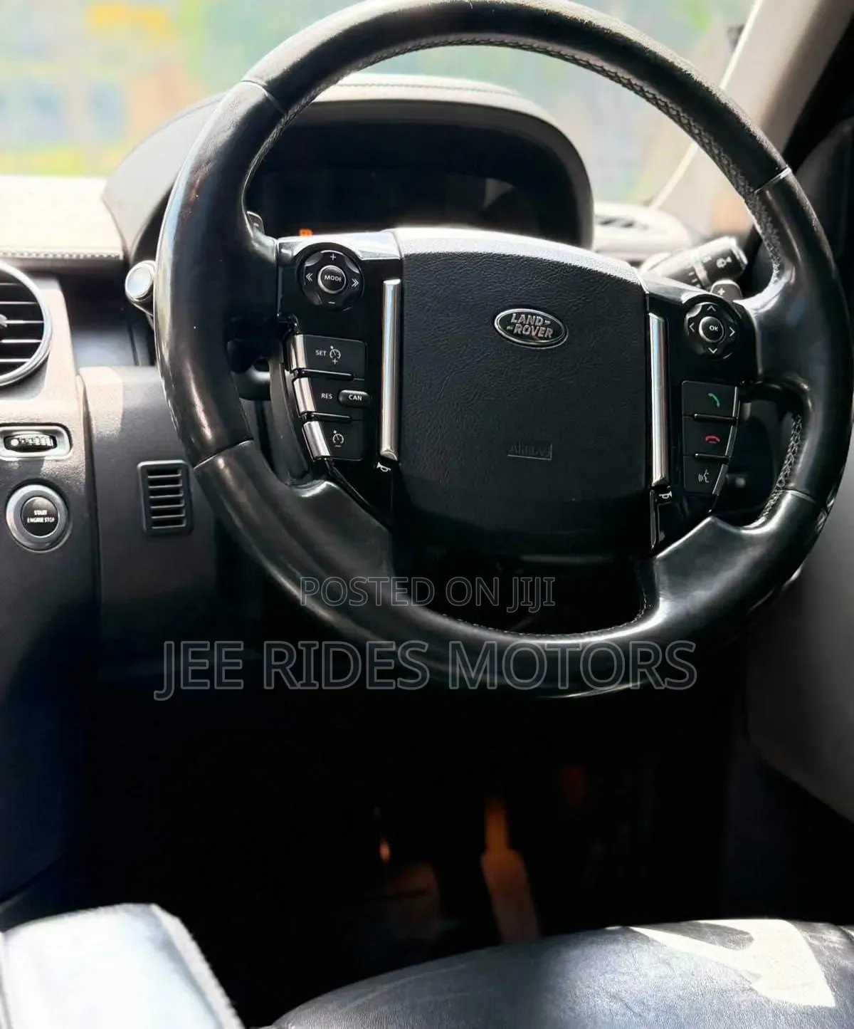 Land Rover Discovery 2016 Matt Black
