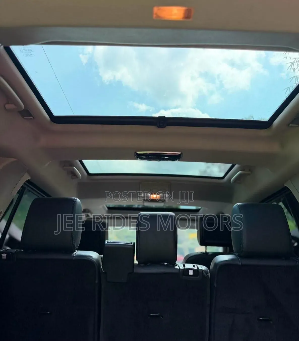 Land Rover Discovery 2016 Matt Black