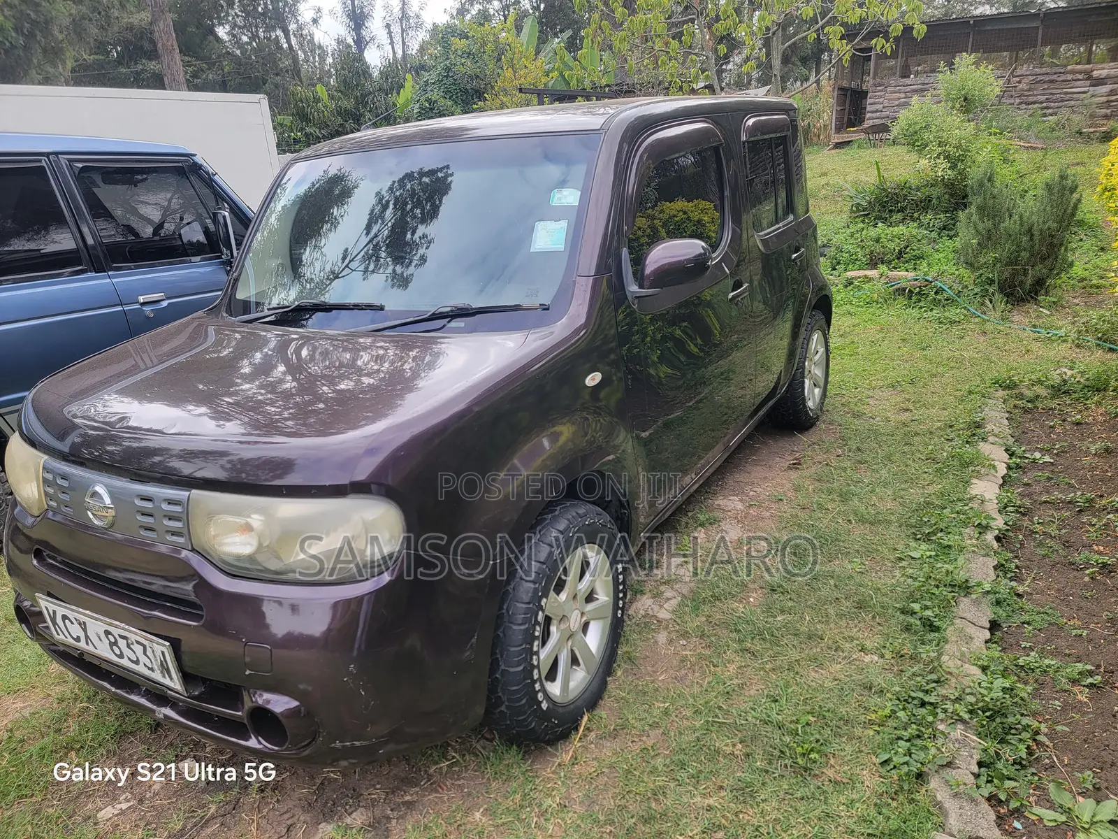 Nissan Cube 2011 Maroon