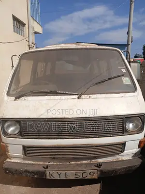 Volkswagen Kombi 1983 White