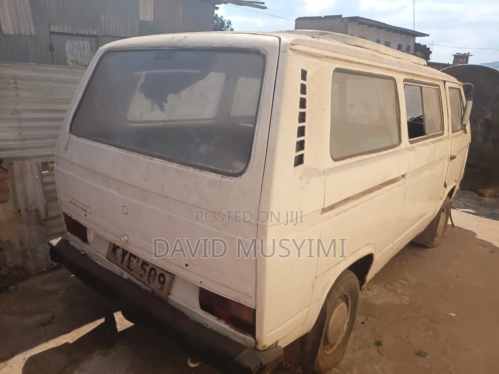 Volkswagen Kombi 1983 White