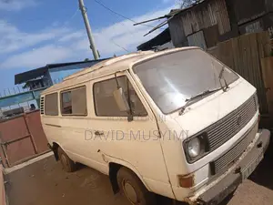 Volkswagen Kombi 1983 White