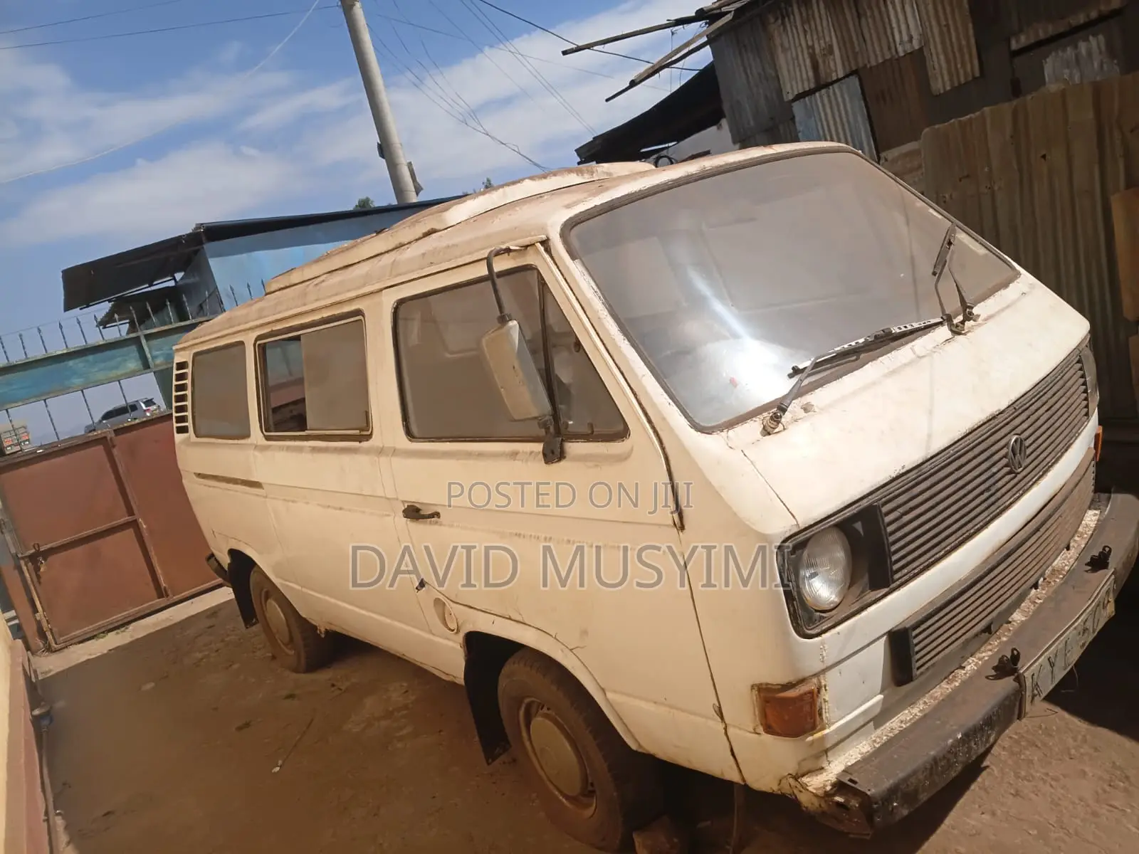 Volkswagen Kombi 1983 White