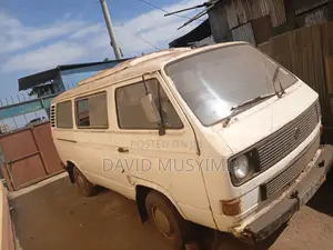 Volkswagen Kombi 1983 White
