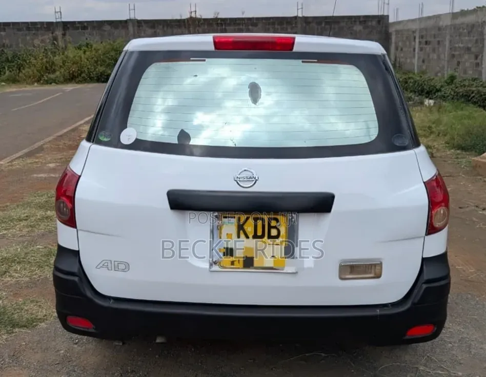 Nissan Advan 2013 White