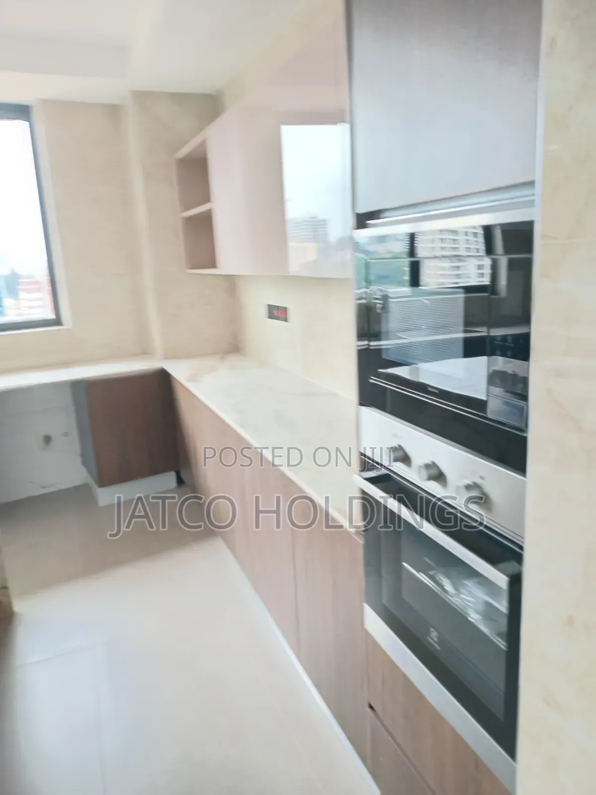 3bdrm Apartment in Riverside for sale