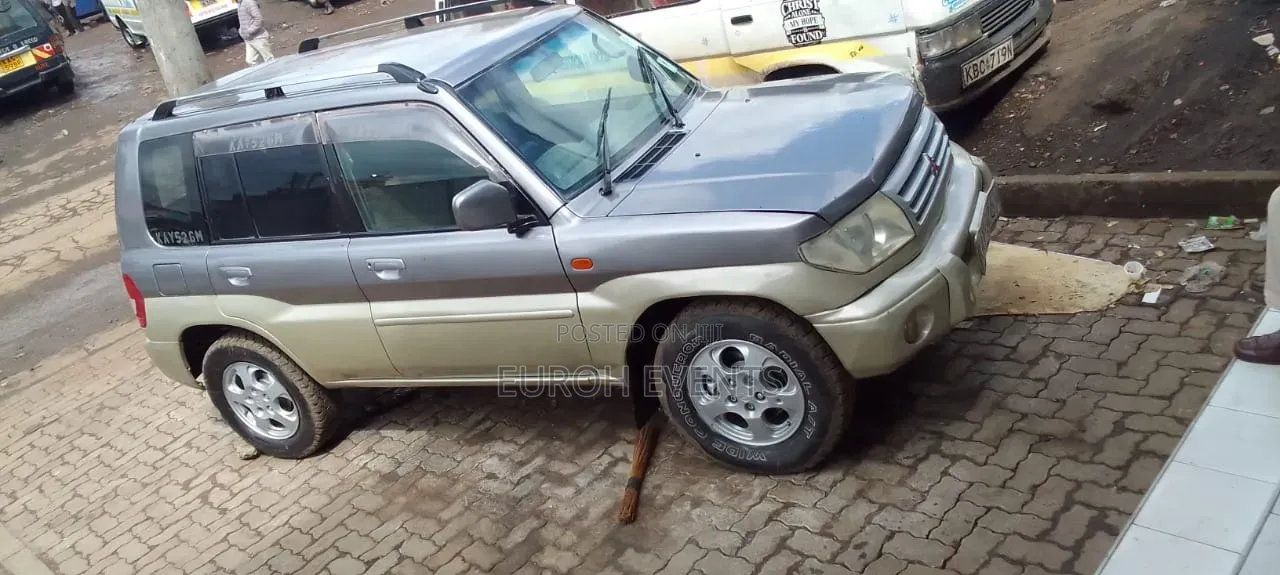 Mitsubishi Pajero 2019 Silver