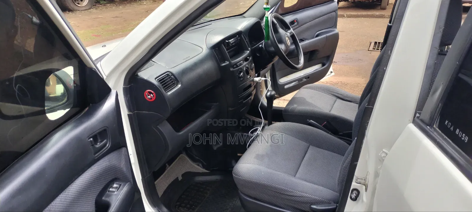 Toyota Succeed SV Premium 2014 White