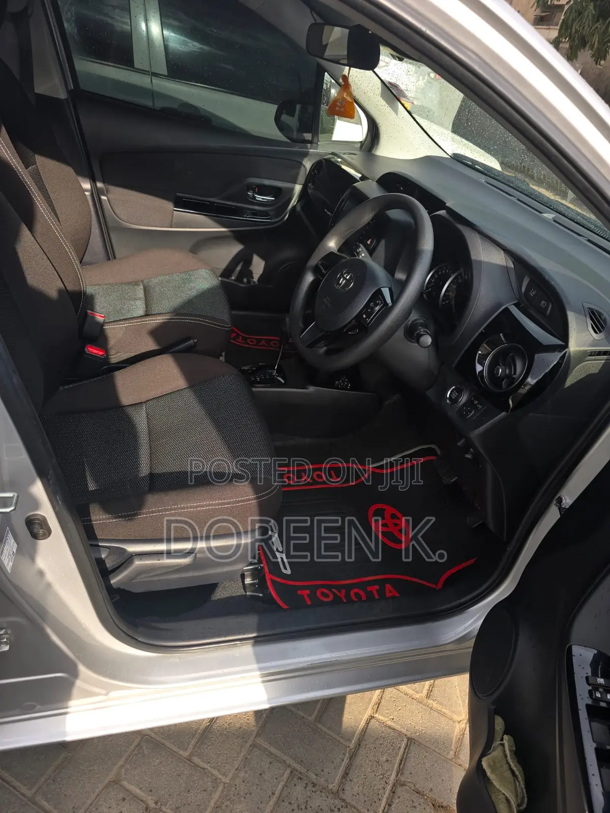 Toyota Vitz 2019 Silver