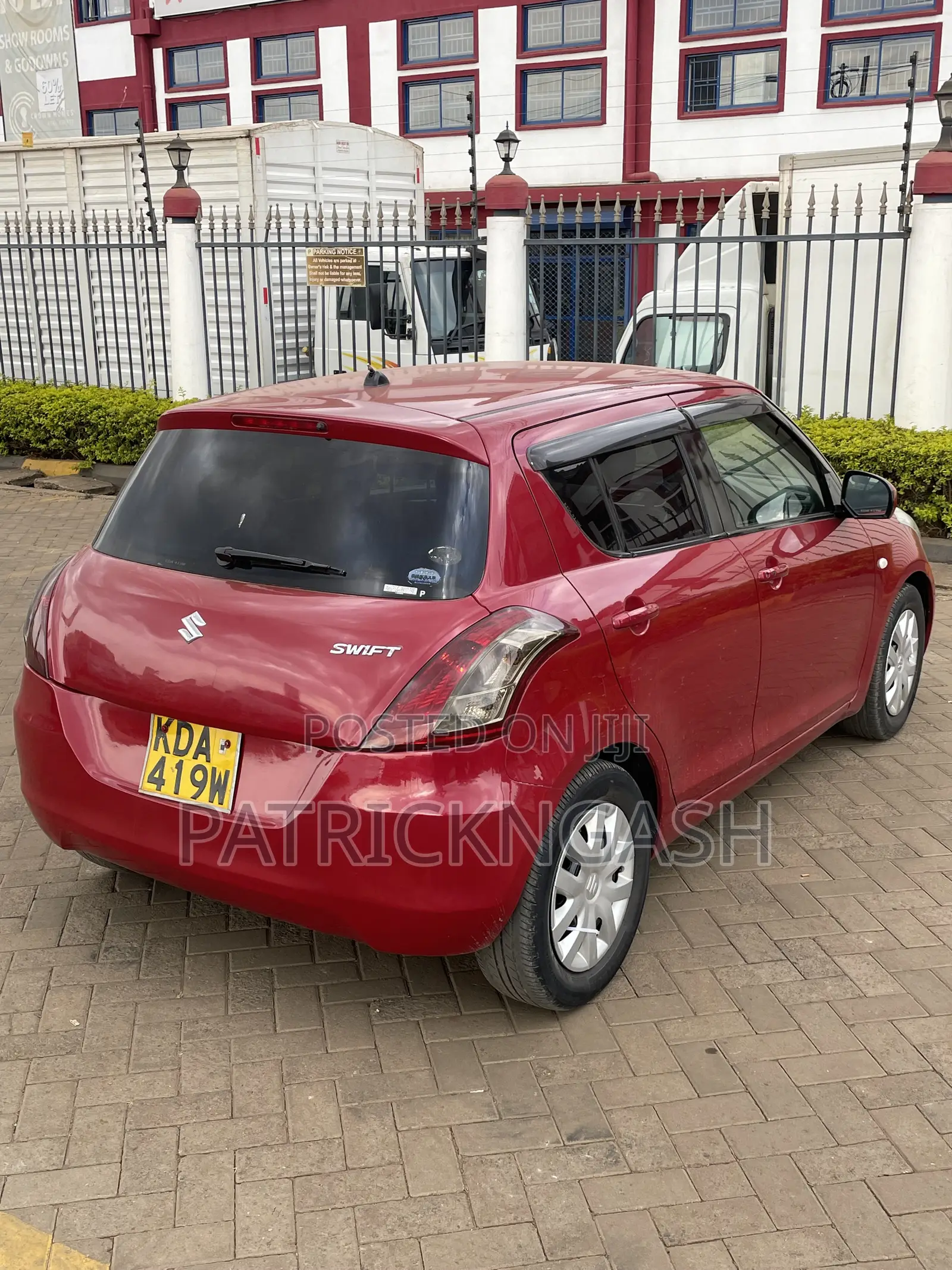 Suzuki Swift 2013 Red