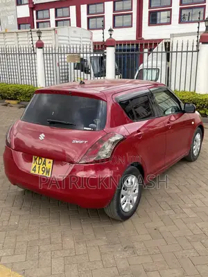 Suzuki Swift 2013 Red