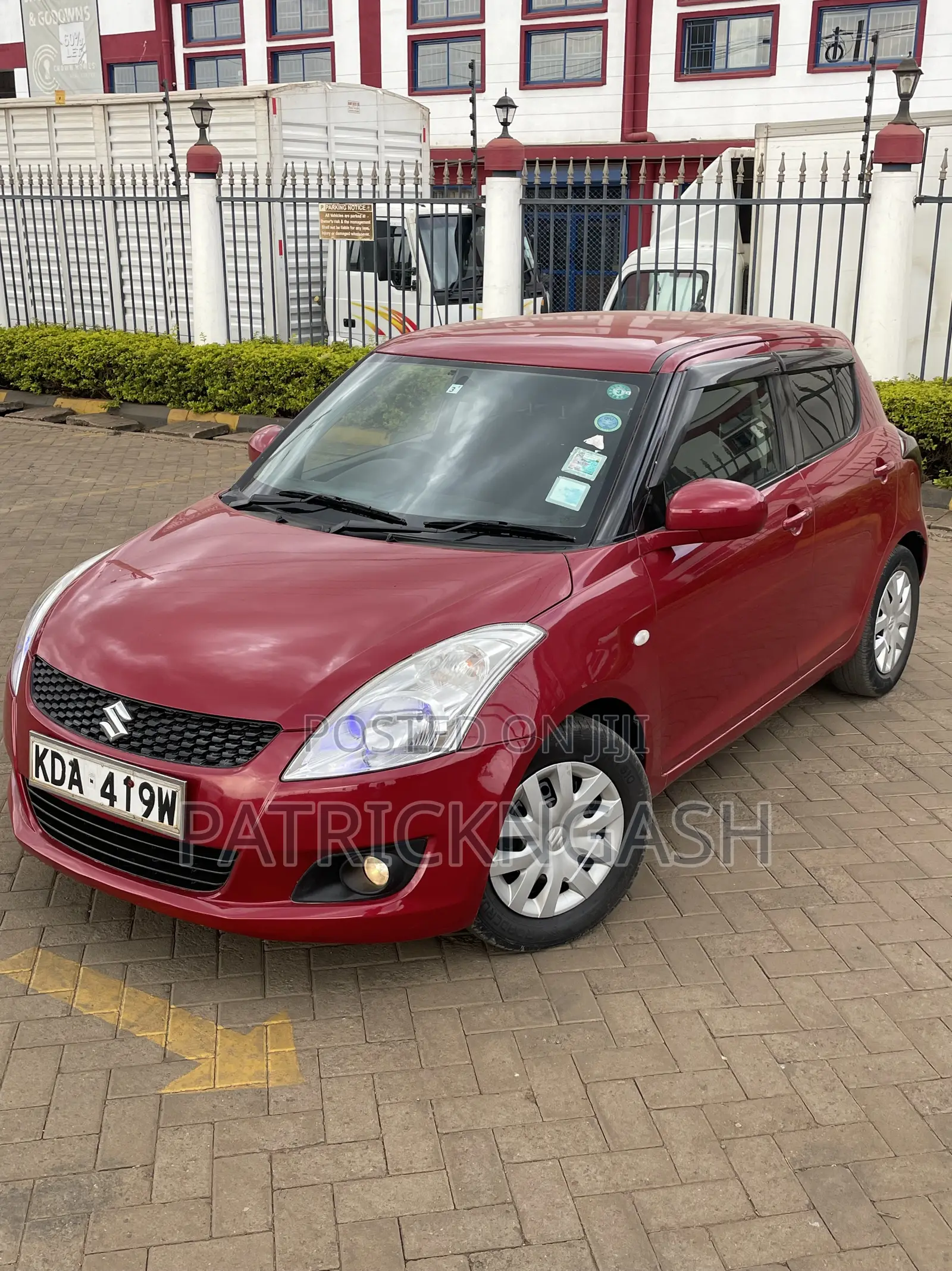 Suzuki Swift 2013 Red