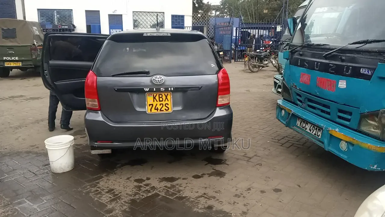 Toyota Wish 2006 Gray
