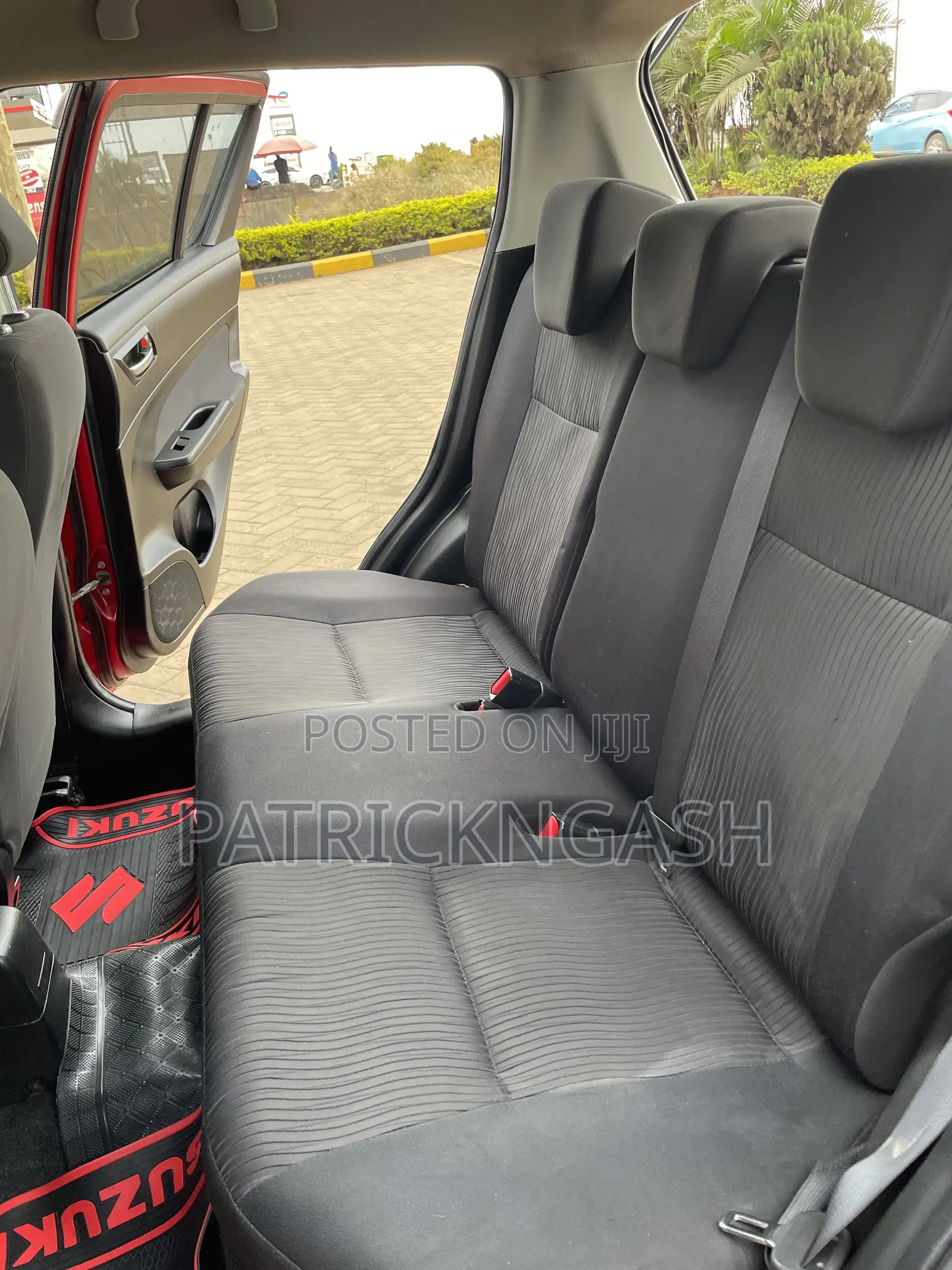 Suzuki Swift 2013 Red