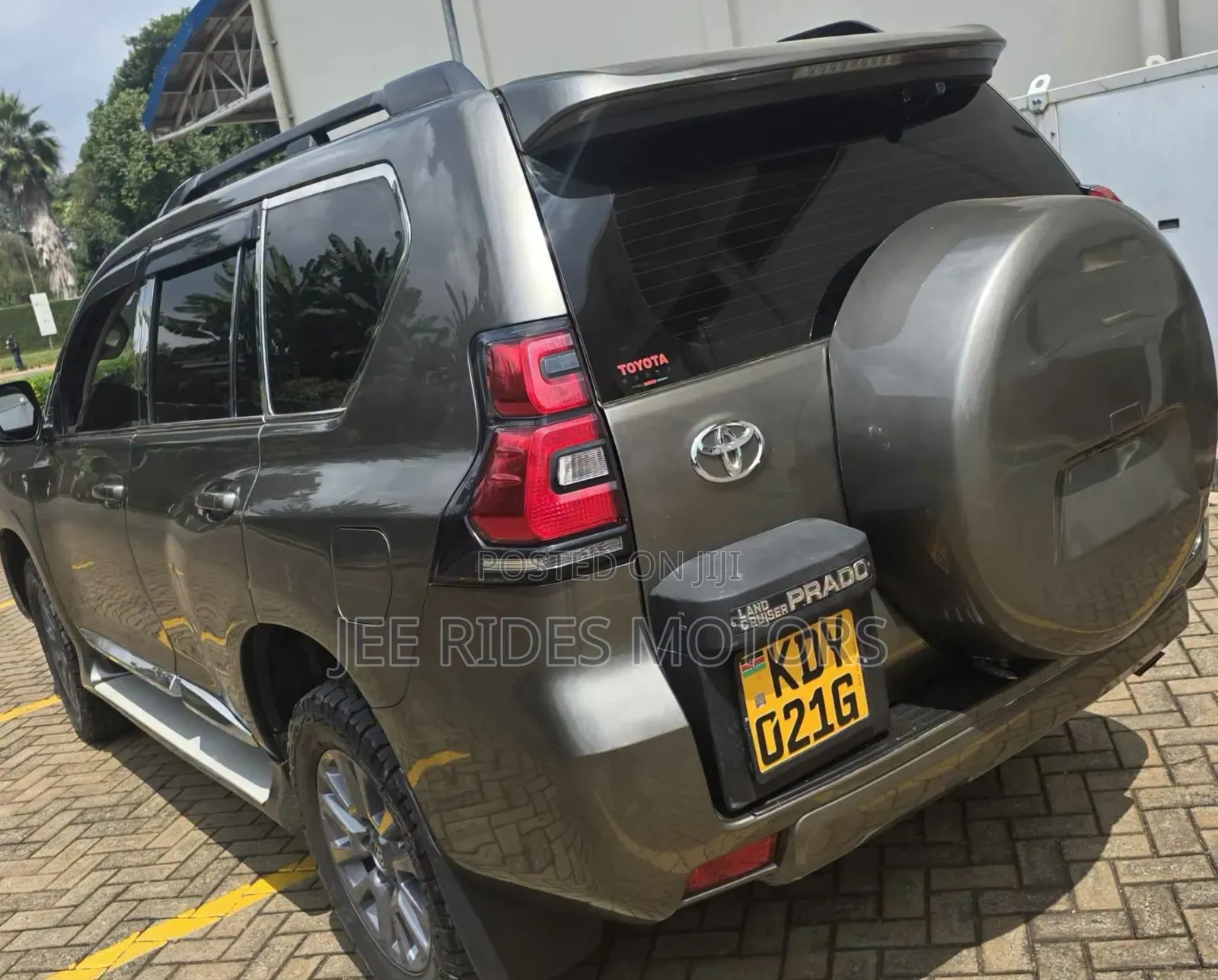 Toyota Land Cruiser Prado 2015 Brown