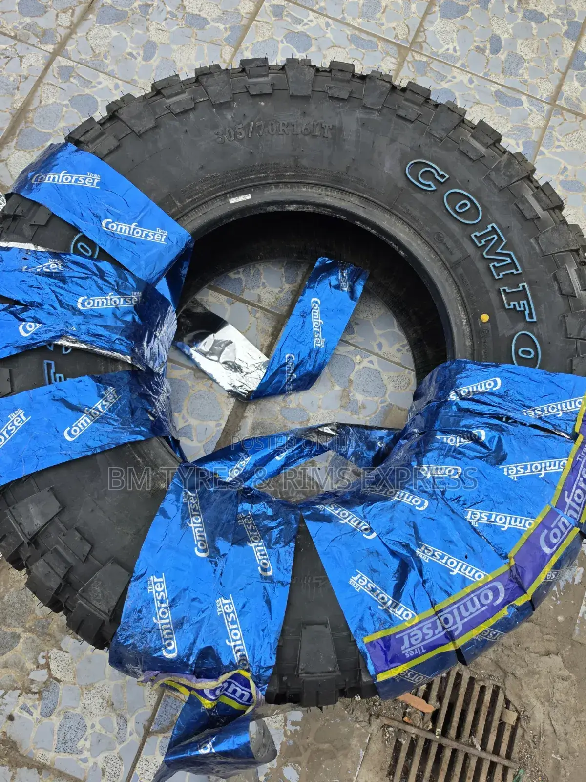 305 /70 R16 Lt Comforser Tires (Mud Terrain)
