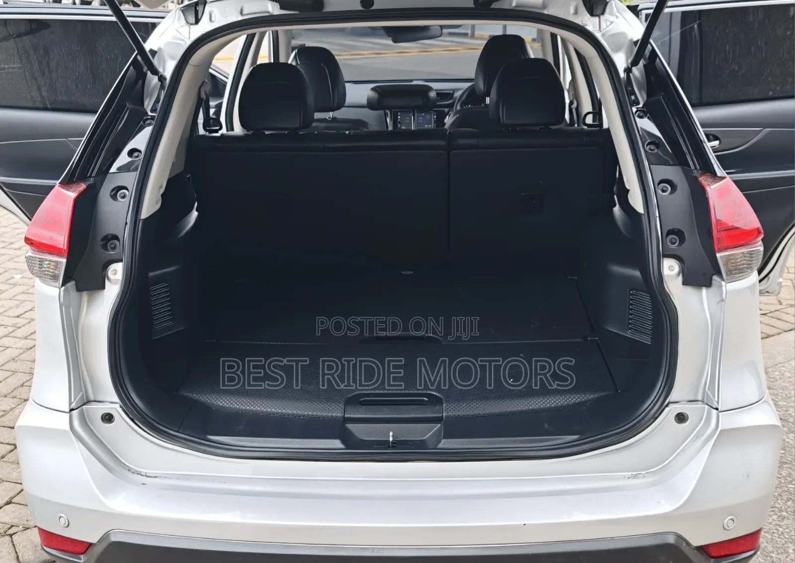 Nissan X-Trail 2.0 Petrol AWD 2018 Silver