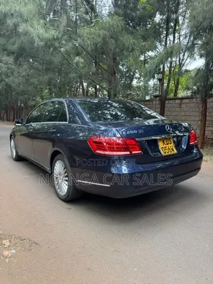 Mercedes-Benz E250 SV Premium 2014 Blue