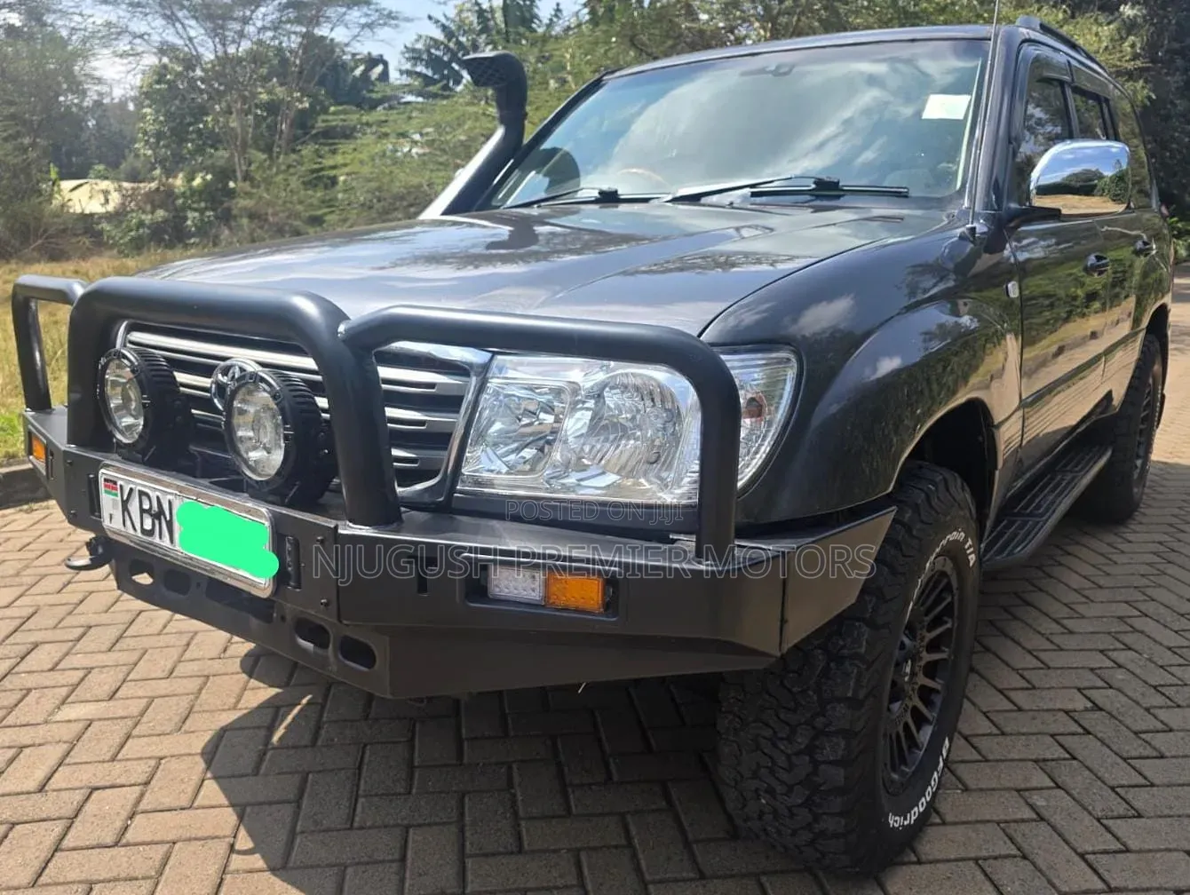 Toyota Land Cruiser 2005 Gray
