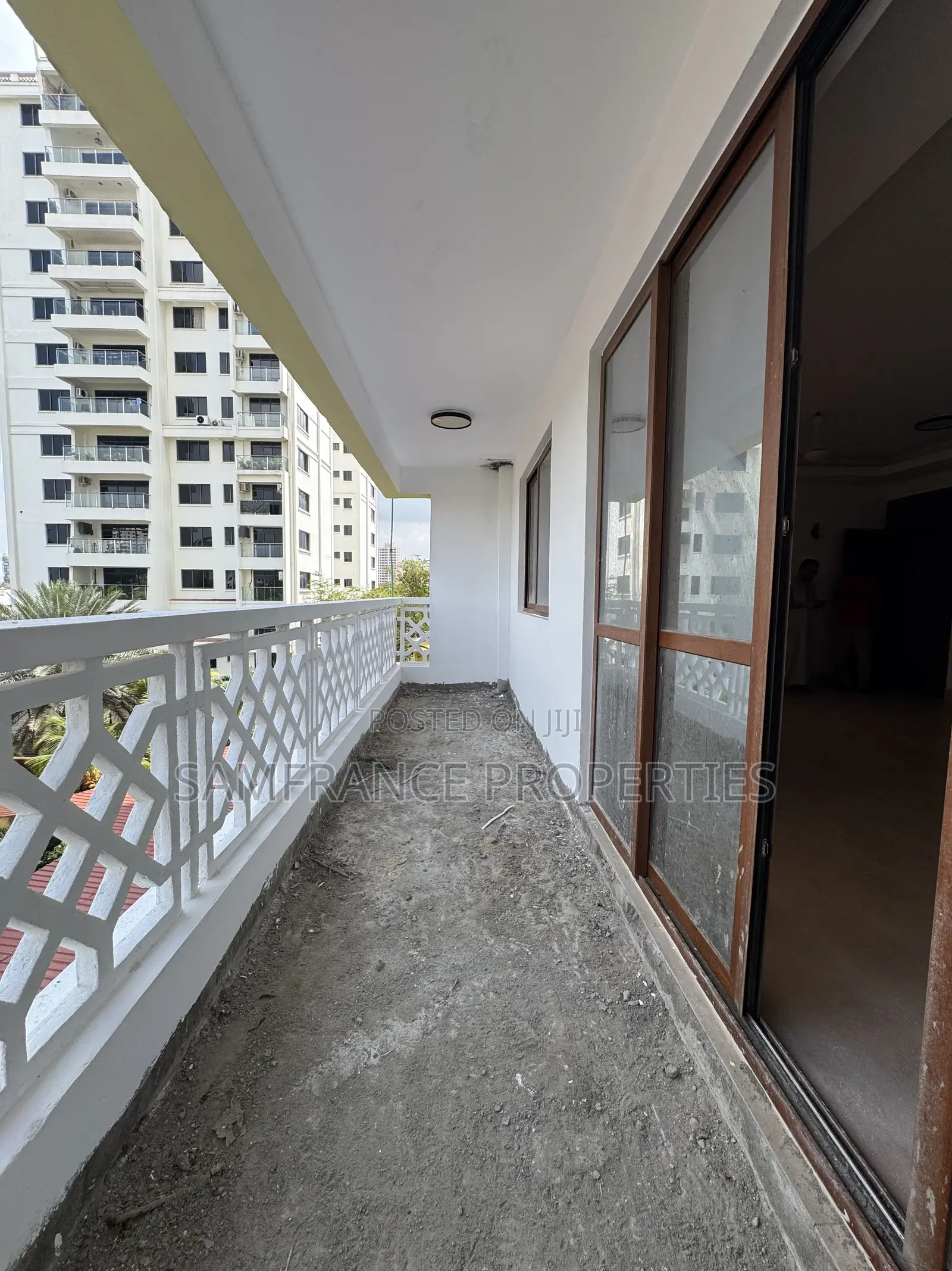 4bdrm Apartment in Kizingo Mombasa for sale