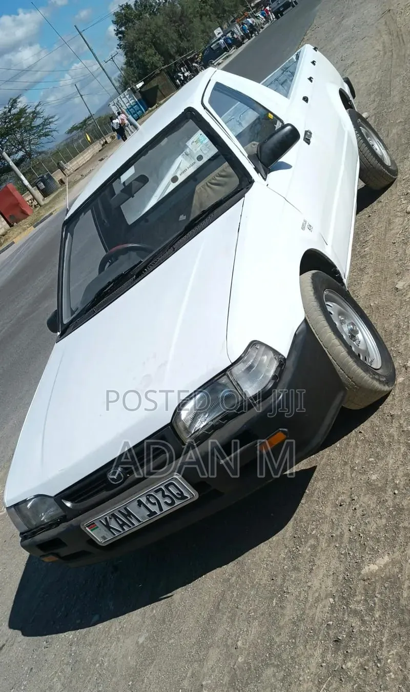 Mazda Rustler 2000 White