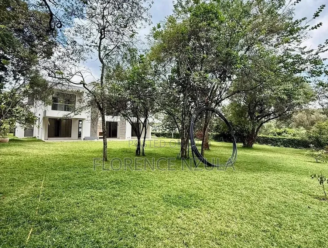 5bdrm Mansion in Hardy for sale