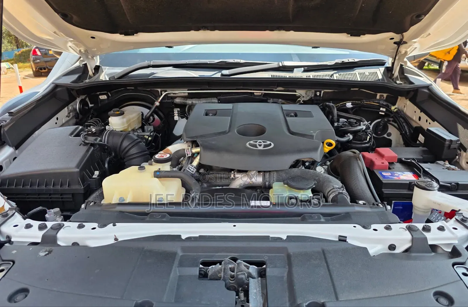 Toyota Hilux 2022 Off white