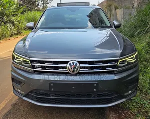 Volkswagen Tiguan 2019 Gray