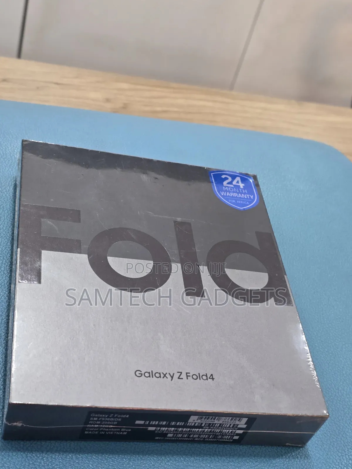 New Samsung Galaxy Z Fold4 256 GB Blue
