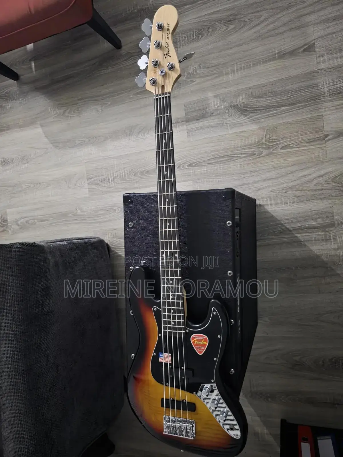 Fender Jazz 5 Strings Bass Guitar