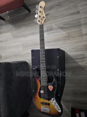Fender Jazz 5 Strings Bass Guitar