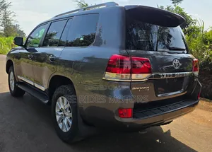 Toyota Land Cruiser 2020 Gray