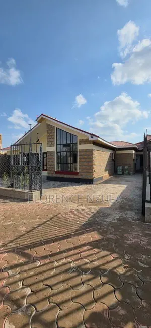 4bdrm Bungalow in Matasia for sale