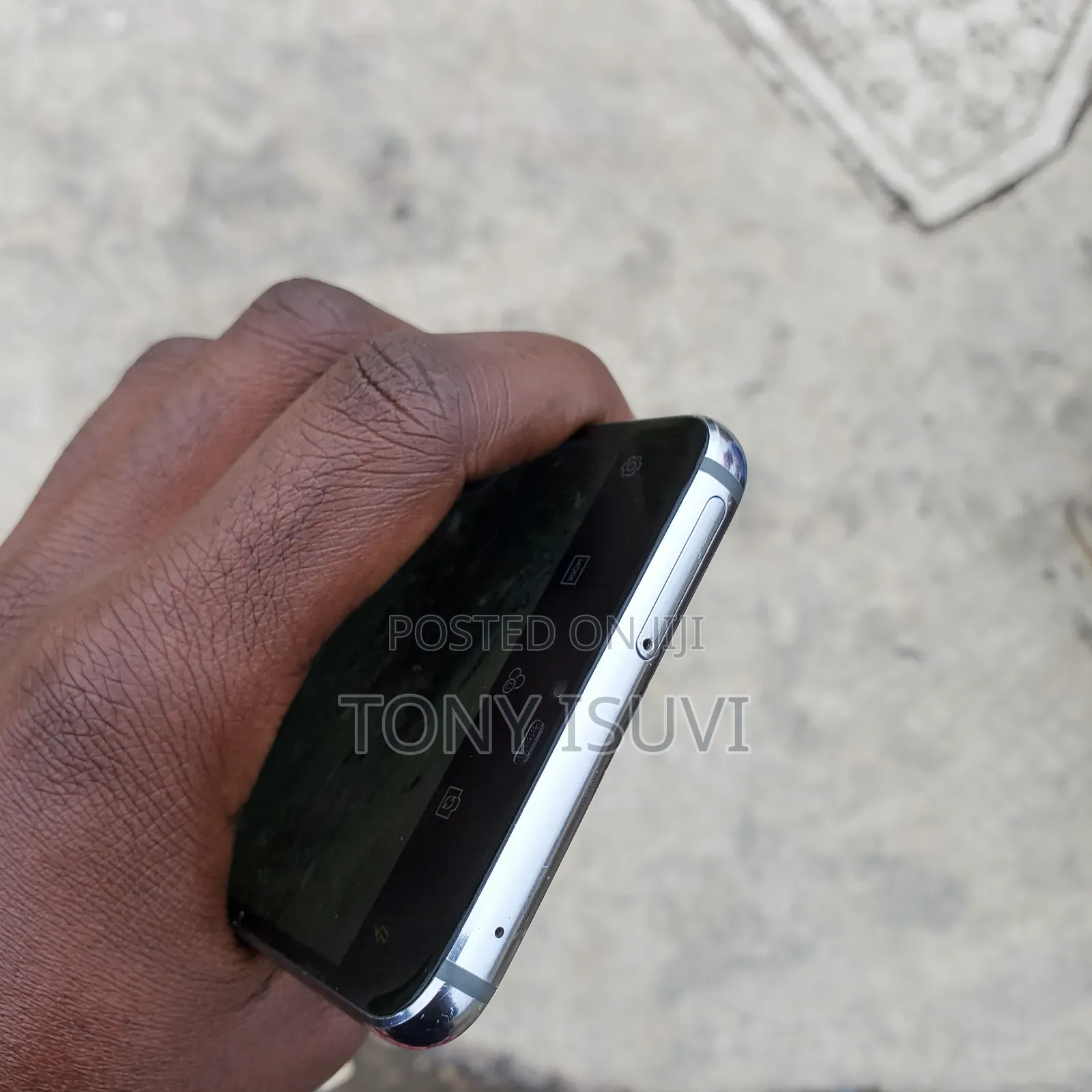 LG G7 ThinQ 64 GB Gray